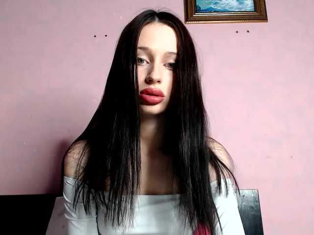 Photos milenaabesson Hi, honey) I’m a new model here, but extremely talented) Sociable and proactive) I hope you enjoy the time spent in my company) Hugs)
