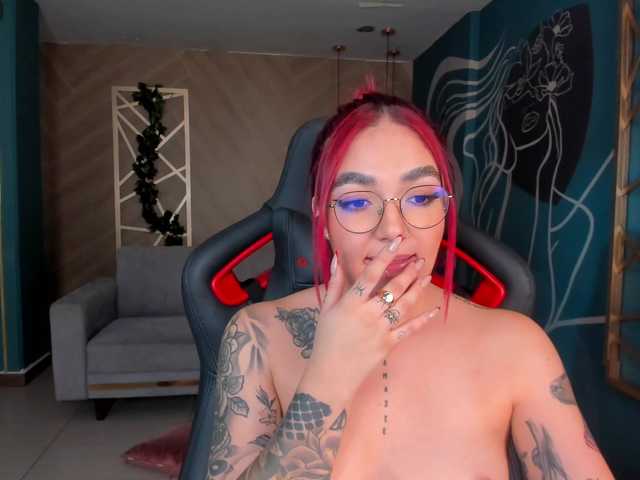 Photos RosalineMay ⭐You like what you see? I can surprise you more♥♥ ​IG: @​Rosalinemay_x ♥♥ At goal: Make me cum!! @remain tks left