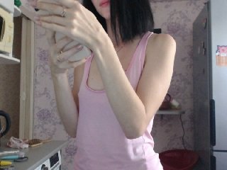 Photos SexyLilya 777 tokens squirt 553 collected, 224 left